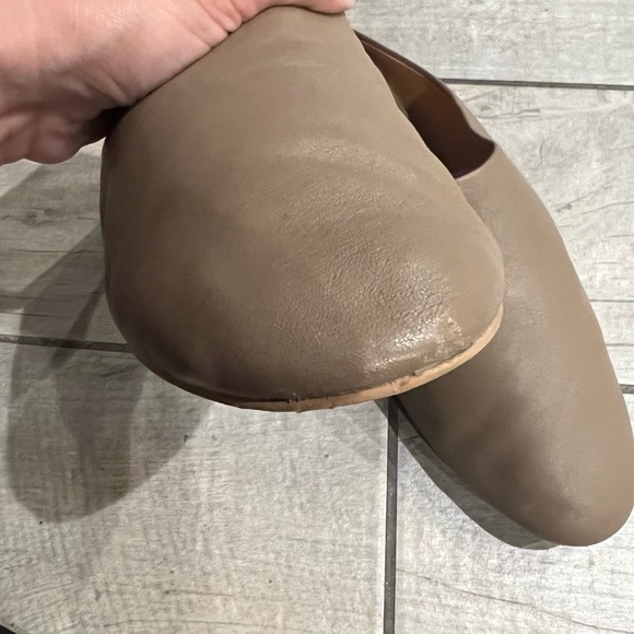 Corso como briannah flat leather mule in tan. Size 9 - Picture 6 of 7